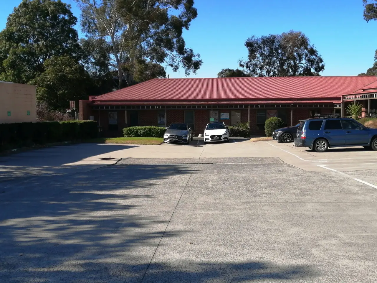 The front of the clinic building in Victor Crescent, Narre Warren